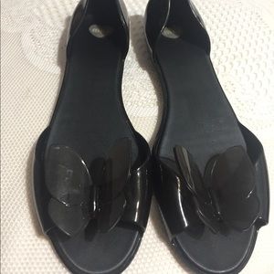 Mel by Melissa black flat sandal